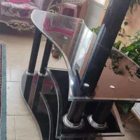 میز تلویزیون.