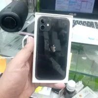 اپل iphone 11 با حافظهٔ 64 گیگابایت