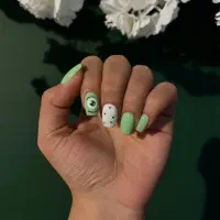 خدمات تخصصی و آموزش لاین ناخن