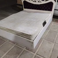 تخت و تشک