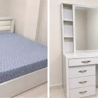 تخت خواب دو نفره MDF بهمراه تشک و میز آرایش