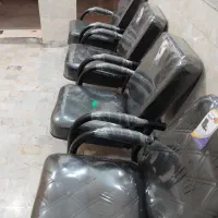 چهار عدد صندلی انتظار|دفتر کار|رشت, کوی طالقانی|دیوار