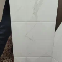 کاشی فول براق رگ دار
