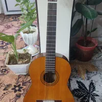 یک عدد گیتار C40 یاماها اصلی قدیمی