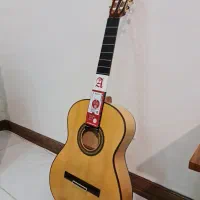 گیتار تمام چوب الحمبرا Alhambra 7fc