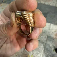 انگشتر طلا و دستبند و گوشواره و ...