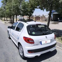 ۲۰۷ پانا ۴۰۲ بدون رنگ در حد خشک|خودرو سواری و وانت|همدان, |دیوار