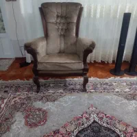 مبل نه نفره راحتی درحدنو با میز مبلمان سلطنتی