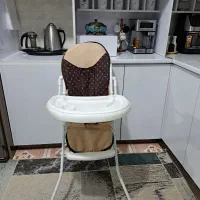 صندلی غذاخوری کودک