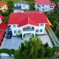 اجاره-سالیانه-ویلا-استخردار-در-شهرک-دهکده-ساحلی