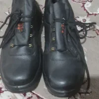 کفش ایمنی نو سایز ۴۳