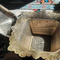 ۲ قندان کربلا .یه قندان قدیمی .یک قالی گرد تزئینی|صنایع دستی و سایر لوازم تزئینی|مشهد, رضاییه|دیوار