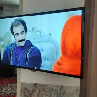 تلویزیون ال ای دی ۴۰ سامسونگ|تلویزیون و پروژکتور|بادرود, |دیوار