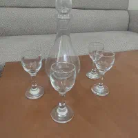 تنگ شربت پاشا باغچه همراه دو عدد زیر سیگاری