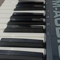 میدی m-audio keystation 61