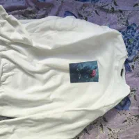 تعدادی لباس دورس و یک عدد شلوار جاگر|لباس|قم, قلعه کامکار|دیوار