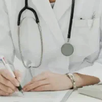 همکاری با پزشک در کلینیک زیبایی