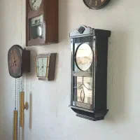 ساعتهای دیواری نوستالژی قدیمی، نهاوند