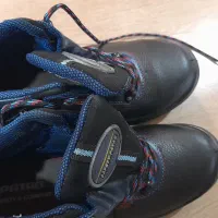 کفش ایمنی سایز ۴۲