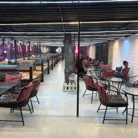 کافه-بار-گرم-و-سرد-در-کافه-رستوران