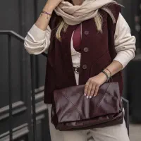 ست کامل|لباس|شیراز, دروازه قران|دیوار