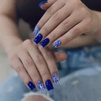 کاشت ناخن و آموزش ترمیم و کاشت ژل و پودر