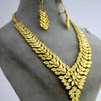 سرویس طلا گردنی و گوشواره زرد بدون اجرت فقط ۵٪