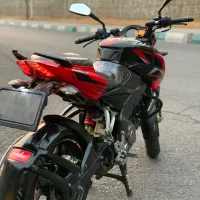 موتورns200،درحد نو نو(فوری)