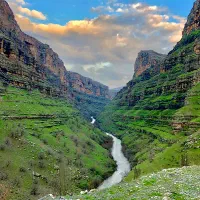 راهنمای سفر(تورلیدر)