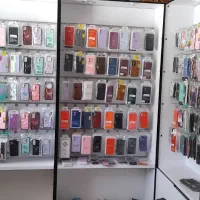 لوازم جانبی موبایل با ویترین و دکور