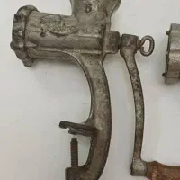 چرخ گوشت قدیمی|کلکسیون اشیاء عتیقه|فولادشهر, مسکن مهر فولادشهر|دیوار