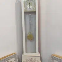 ساعت ایستاده مدل طلایی کاملا سالم