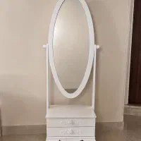 آینه قدی ایستاده کشودار IKEA شیک و تمیز