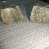 سنگ کوارتز برش نخورده