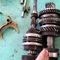 به یک مکانیک نیمه وارد خودروهای ایرانی نیازمندیم|استخدام صنعتی، فنی، مهندسی|کرج, کوی کارمندان جنوبی|دیوار