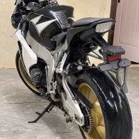 Cbr 1000 2011|موتورسیکلت|حسین آباد, |دیوار