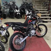تریل mkz250|موتورسیکلت|میانه, |دیوار