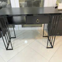 میز ناخن کاملا نو