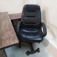 میز مدیریت ال نو هستش به همراه دوصندلی ومدیریت|مبلمان اداری|تهران, بازار|دیوار