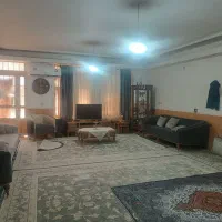 منزل ویلای 2طبقه 2خواب طبقه پاین حیاط دار