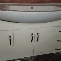 روشویی کابینتی  همراه با شیر اهرمی و دوش حمام