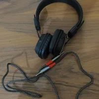 هدفون مارک iconix فقط چند ساعت استفاده شده