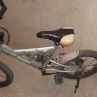 دوچرخه  ۱۶  المپیا  دو عدد کمک