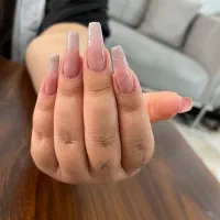 کاشت ناخن با لاکژل فقط ۲۵۰