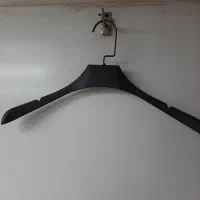 چوب لباسی مشکی مات