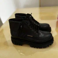 بوت سایز ۴۰ نو|کیف، کفش، کمربند|کیش, |دیوار