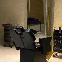 تمامی وسایل آرایشگاه در حد نو به فروش می رسد .|آرایشگاه و سالن‌های زیبایی|شاهین دژ, |دیوار