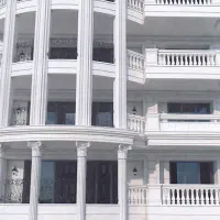 150-متر-واحد-خدماتی-سه-راه-ولیعصر-بطرف-هتل-مرمر