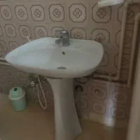 روشویی‌دوعددبسیارتمیزوبزرگ تخفیف هم میدم به خریدار