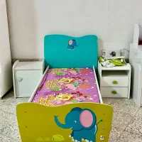 تخت و کمد آپادانا